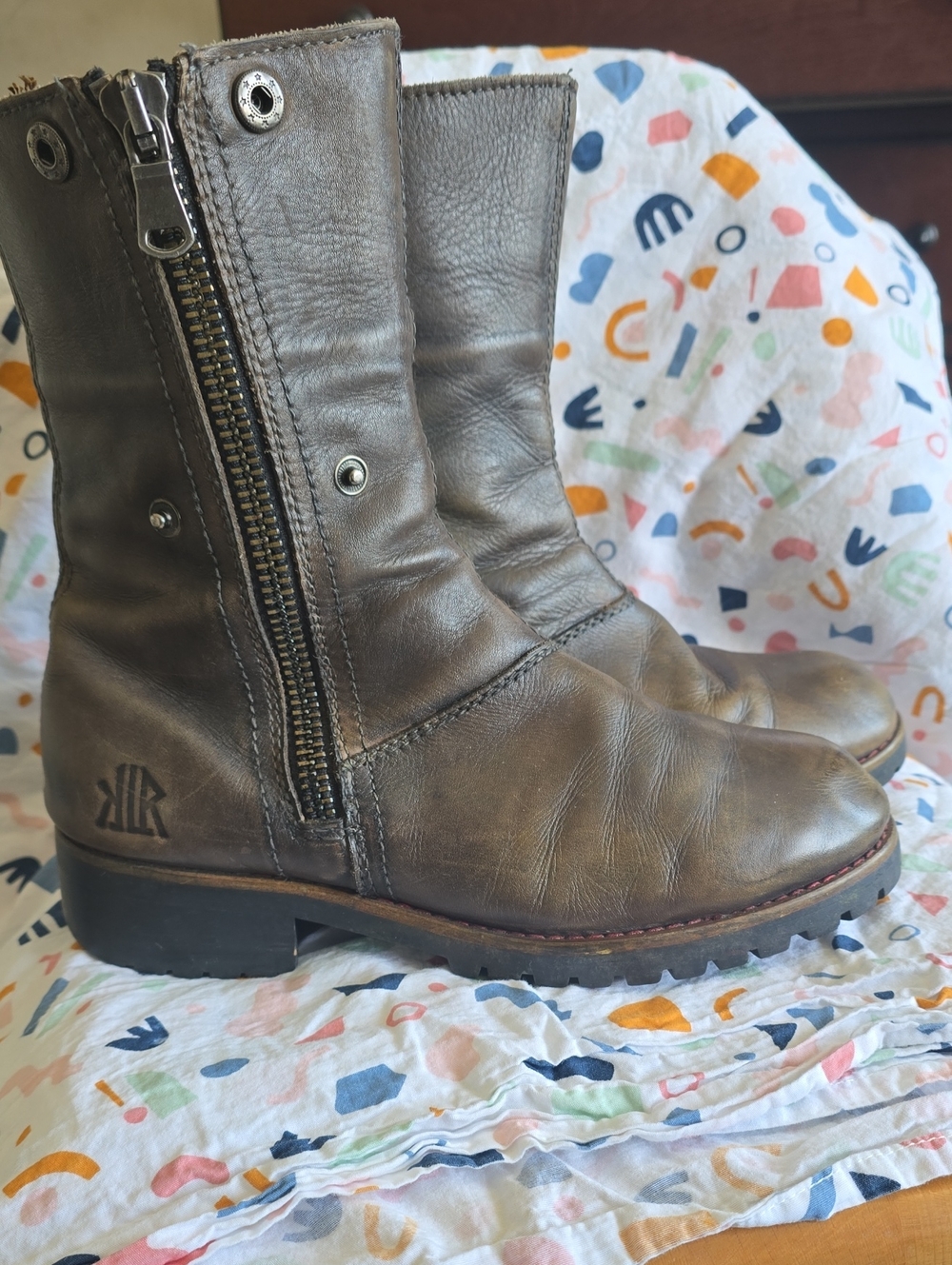 🍏💪🏾Full Leather Zip Boots Mid-Calf US 9,Distressed Olive Green (FLUEVOG LIKE)